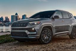 2022 Jeep Compass Front Left Side in Grey